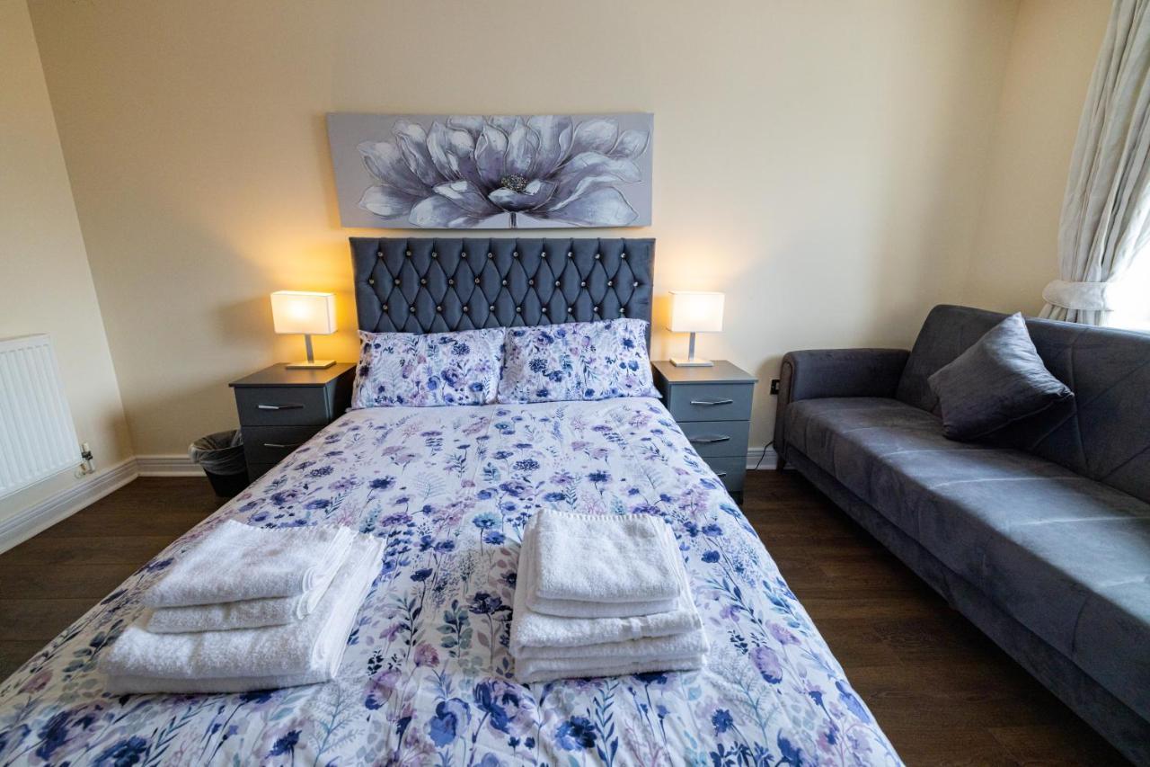Two Bed Apartment Near Canary Wharf Londres Exterior foto
