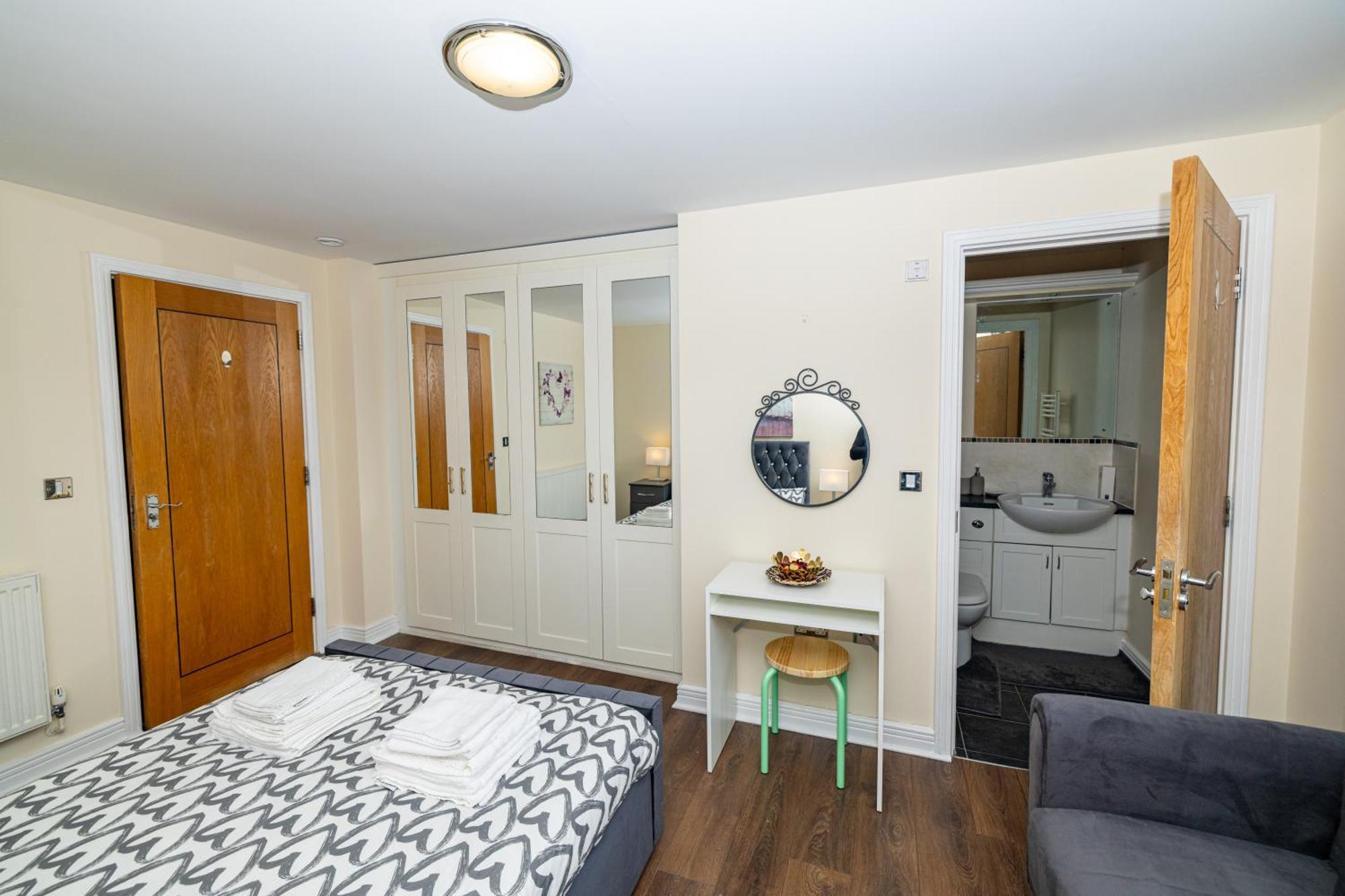 Two Bed Apartment Near Canary Wharf Londres Exterior foto